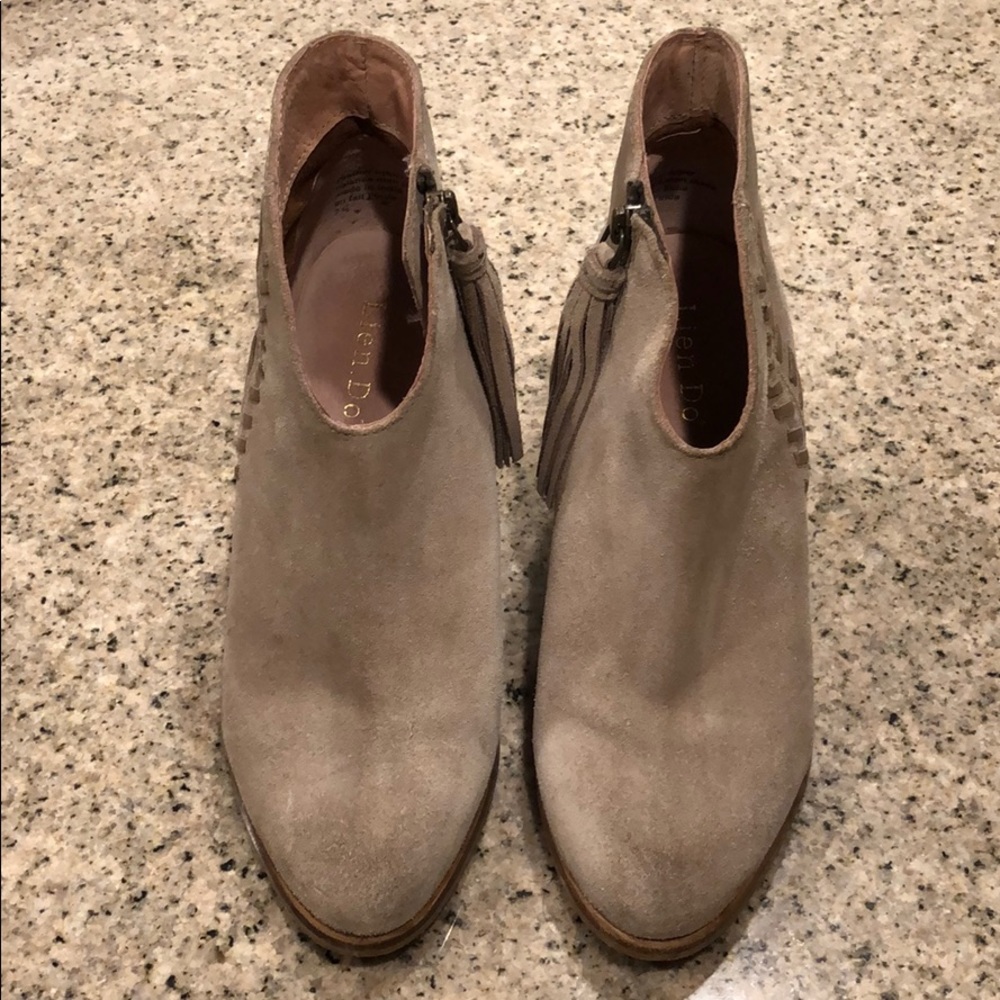 Lien.Do by Seychelles Monsaraz Booties - Picture 2 of 8